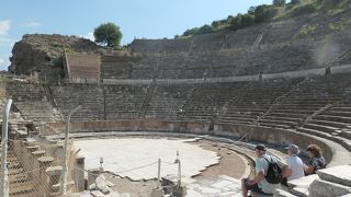 ローマ帝国で最大だったエフェソスの大劇場