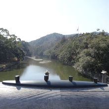 宇治橋からの風景です。