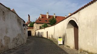 歴史のある建物が見えました。