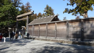 伊勢市駅から歩いてすぐです。