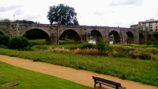 駅前から城塞正門 (ナルボンヌ門) まで 2.1キロ