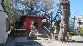 弁天島にある神社