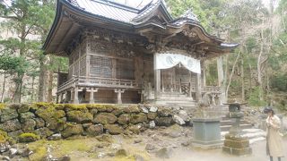 龍神信仰の神聖な霊地でパワースポット