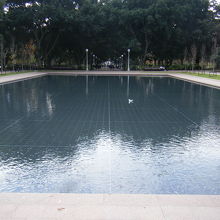 プール オブ リフレクション 