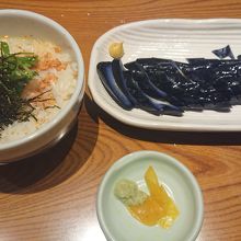 茄子の漬物とアサリ汁の鮭茶漬け