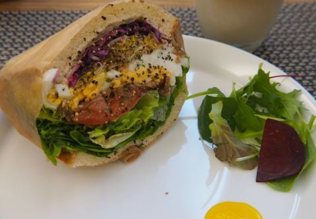 野菜をメインにしたカフェ