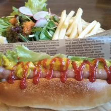 ランチの久住高原ウィンナーのにゃが～湯ドックセットプレーン