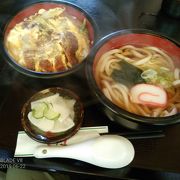 追加料金で氷見うどんも選べる自家製麺のうどん屋