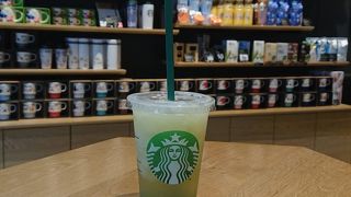 成田空港第二ターミナルのスターバックス
