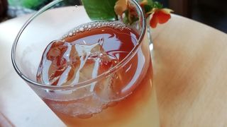 お庭を眺めながら。