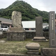 紡績所跡の石碑