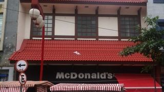 マクドナルド (リベルダージ通り店)