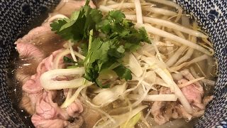 ランチはサラダとスープのバー。