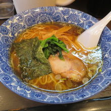 ラーメン400円です