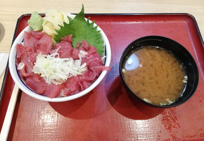 まぐろ中落ち丼(990円) 