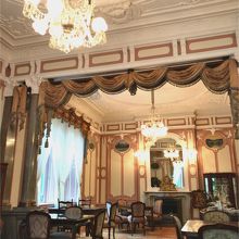 内装アンティーク！！