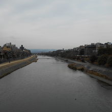 鴨川四条大橋上流