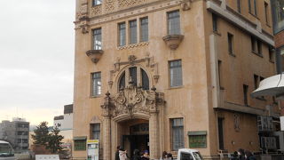 四条大橋の西袂の老舗中華