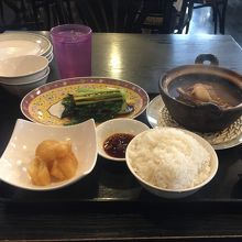 肉骨茶