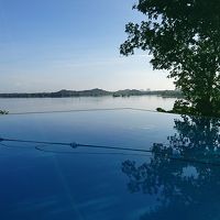 インフィニティプールの先の風景