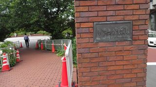 高速上の橋の一つ