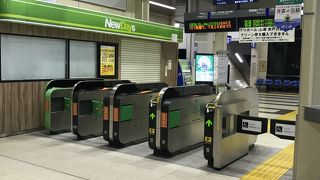 綺麗に整備された駅