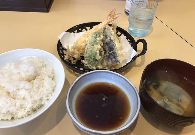 破格の天ぷら定食！