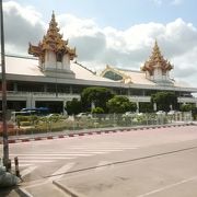 ミャンマー第二の都市の国際空港