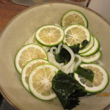 冷やしカボスうどん