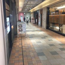 朝のエキュート品川