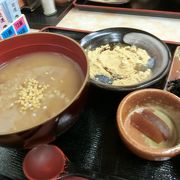 二月堂近くの茶店