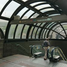 ＪＲ難波駅側の入口