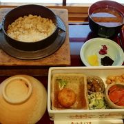 石山寺参拝後にしじみ釜飯の昼食