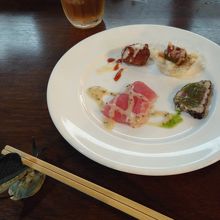 隠れ家的な素敵なレストラン