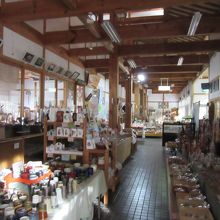 販売品目も品揃えはそこそこですが、目立った物がありません