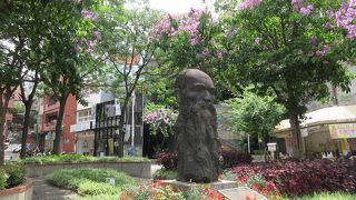 馬偕先生への尊敬の念を感じ取ることができる素敵な場所