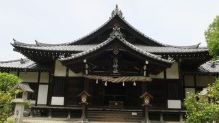 道後温泉本館の裏手