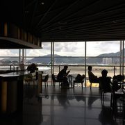 PLAZA PREMIUM LOUNGE (Hong Kong International Airport)