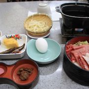 恵那鶏と牛肉すき焼き鍋をいただきました