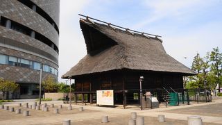 壮大な歴史ロマン