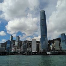 船から見た香港島