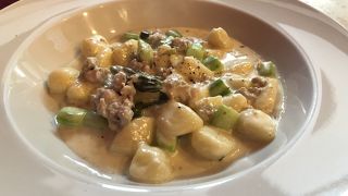 川沿いのイタリアン