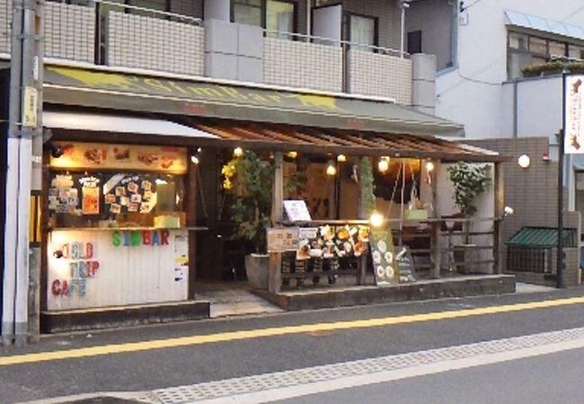 広島の多国籍料理店