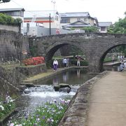 かつての高瀬の繁栄を偲ばせる立派な橋