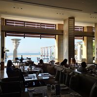 美しすぎるラウンジ