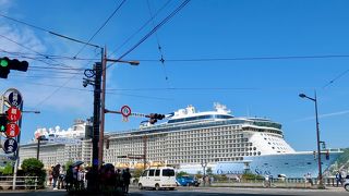 クルーズ船が発着する