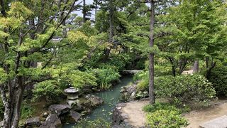 大原美術館の敷地内です