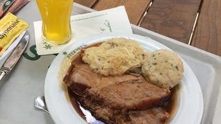 安くて美味しいセルフサービスのビアガーデン