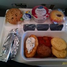 ヘルシンキ発関空行の朝食