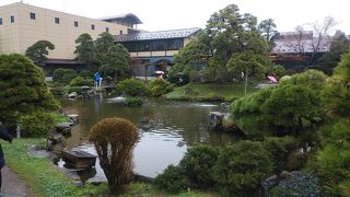 想定外の場所に岩木山を背景とした庭園があった